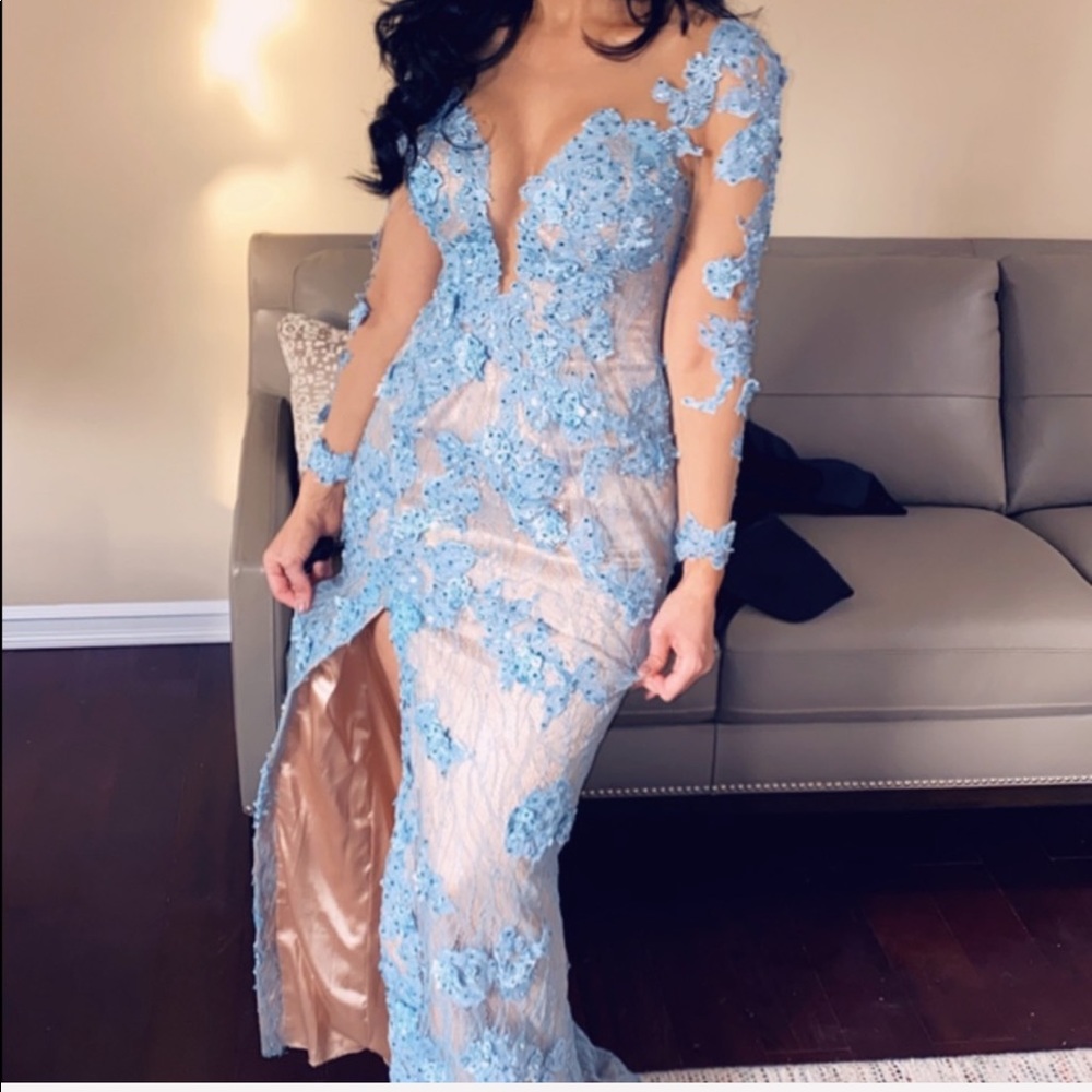 Blue and Cream size 6 Dress